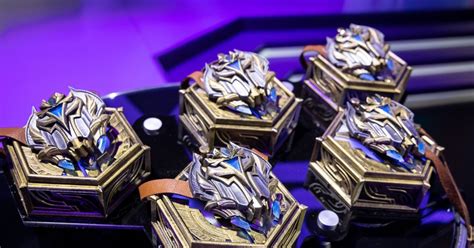 Riot Games Sends Tyler1 Custom Medals for Hitting Challenger .